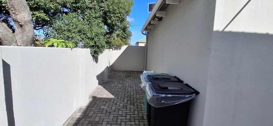 4 Bedroom Property for Sale in Nahoon Eastern Cape